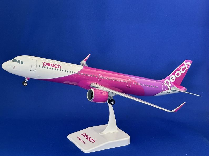 MM10011 EVER RISE PEACH / ピーチ A321LR JA903P 組立品 スナップイン