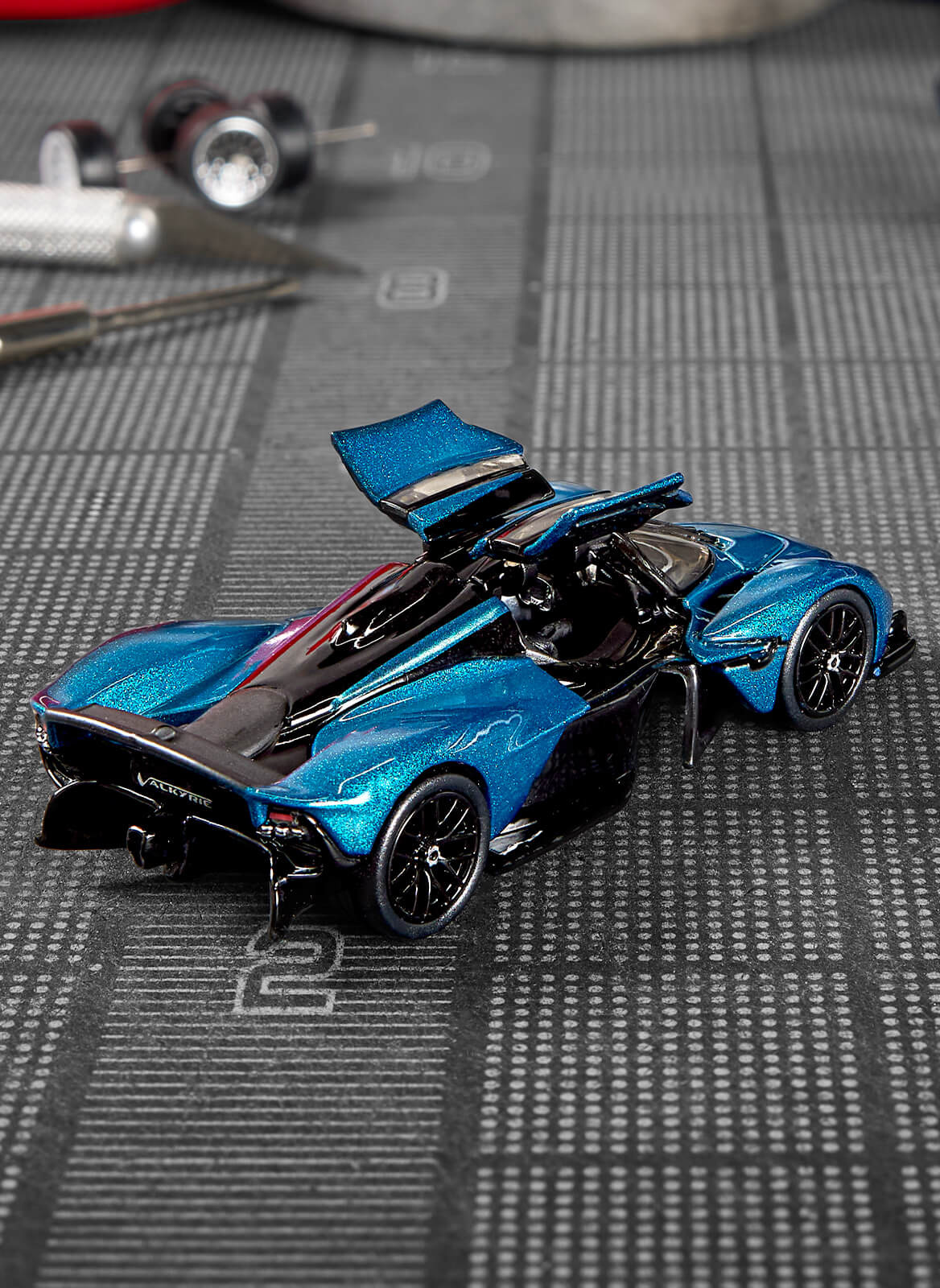 Hot Wheels Elite 64 Aston Martin Valkyrie | Mattel Creations