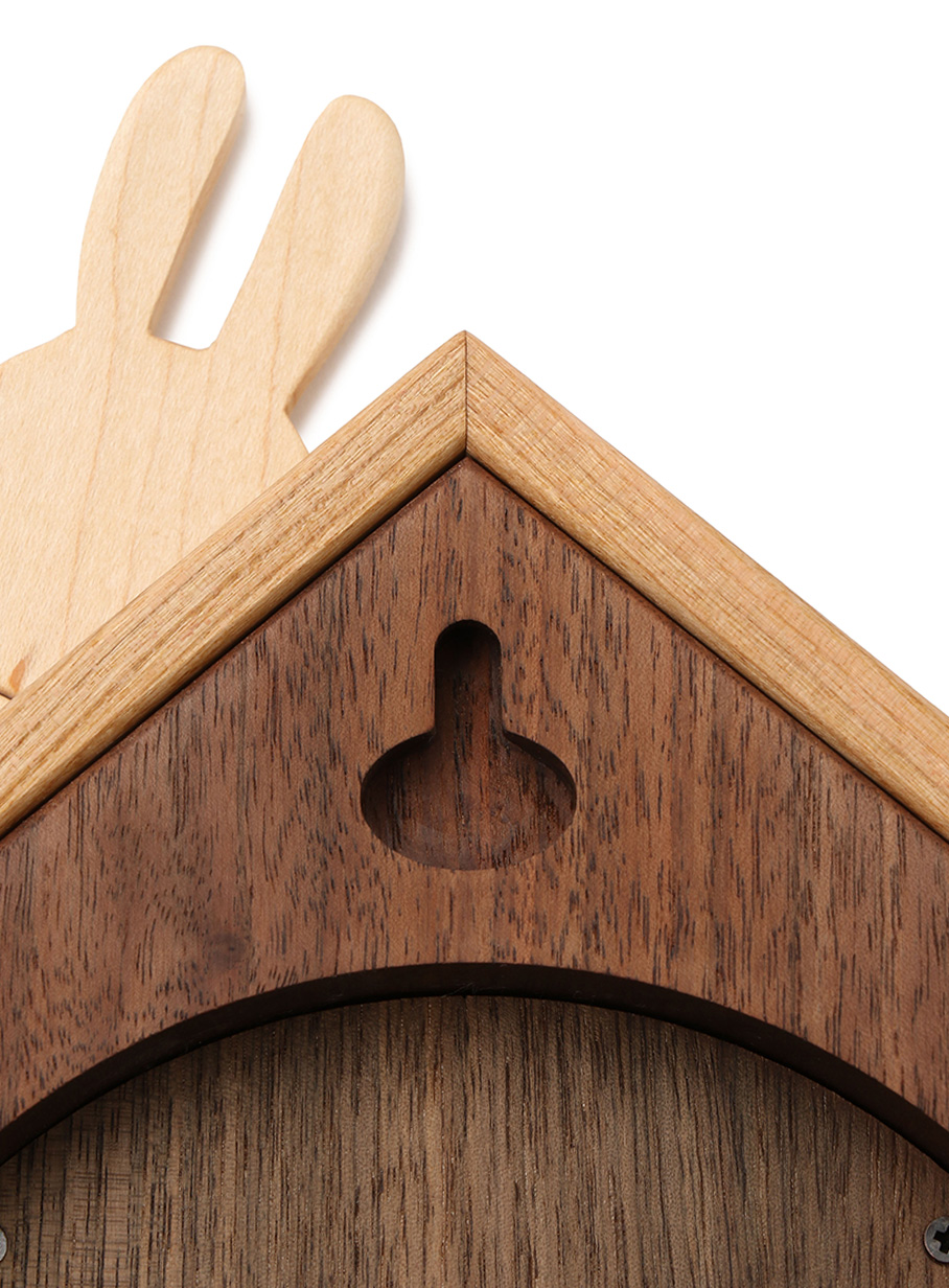 木でできた家の2WAY時計｜ウサギがいる｜CUNE ONLINE STORE