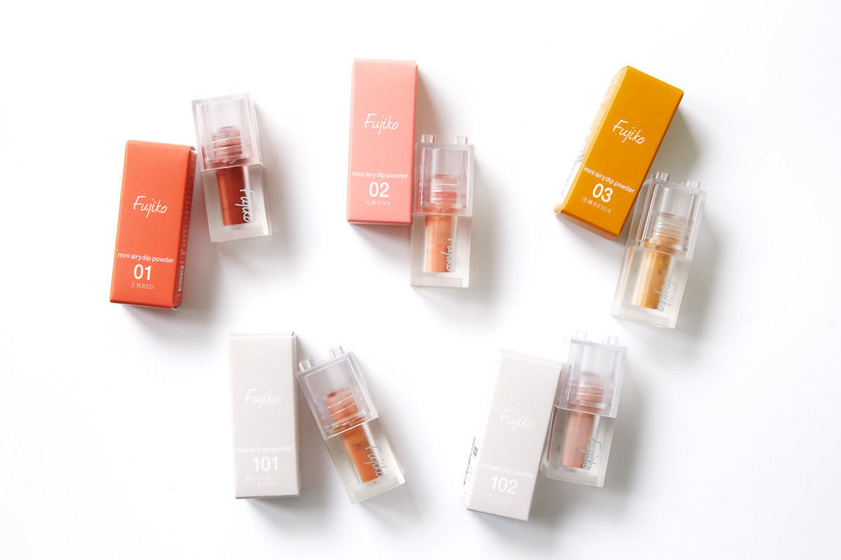 パウダーリップの使い心地を徹底レビュー！メイクのプロとコスメマニア