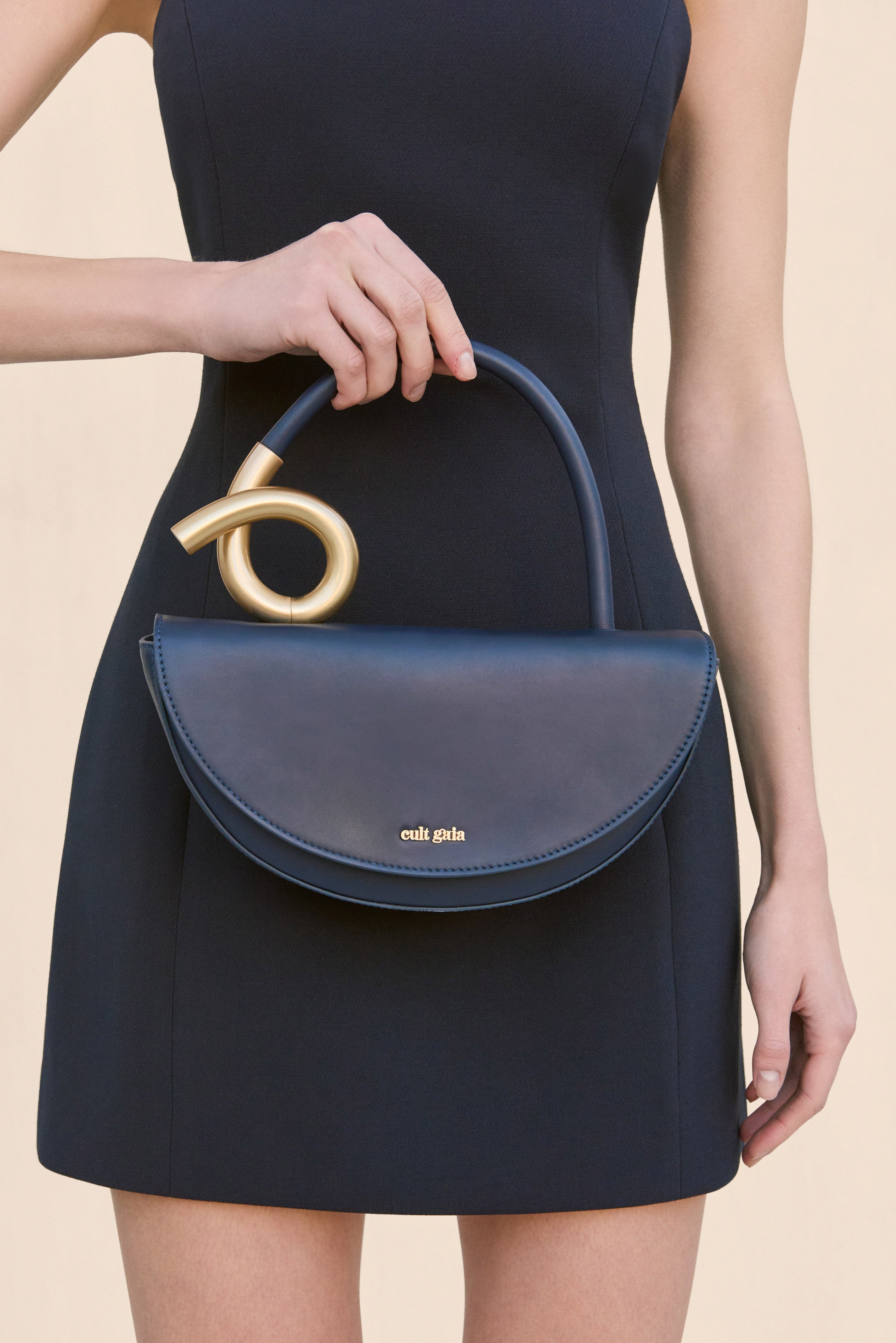 AZARIAH BAG - DEEP LAKE – CULT GAIA