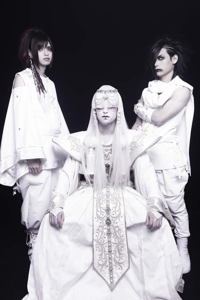 真天地開闢集団-ジグザグ 巻頭撮影 | ヴィジュアル系専門誌Cure