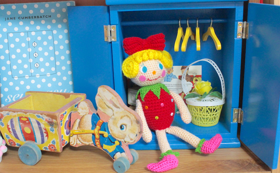 青いお目目の黒兎ちゃん ぬいぐるみ アーティストベア 海外作家様