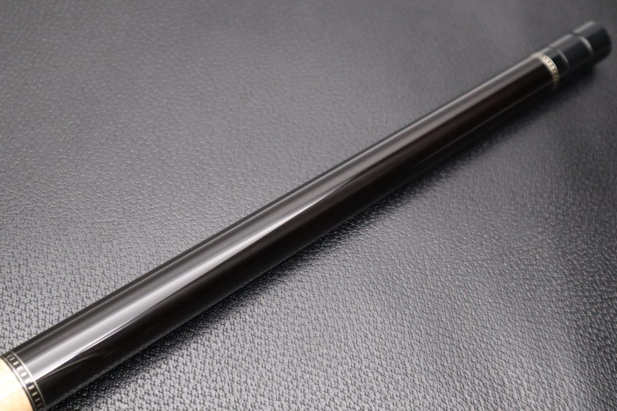 Cognoscenti | カスタムキュー｜イリス