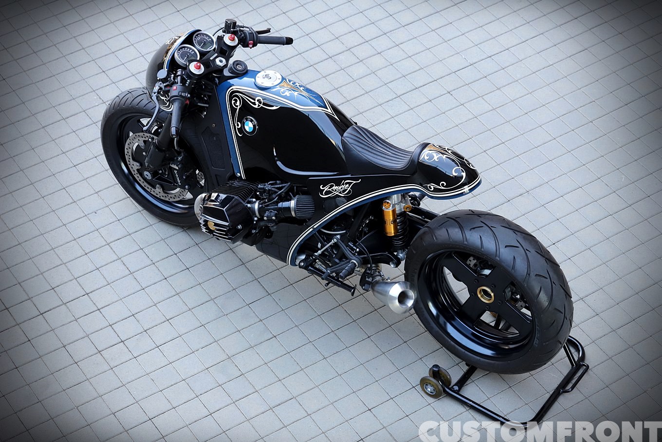 BMW Motorrad R nineTのカフェレーサーカスタムバイク・チェリーズ