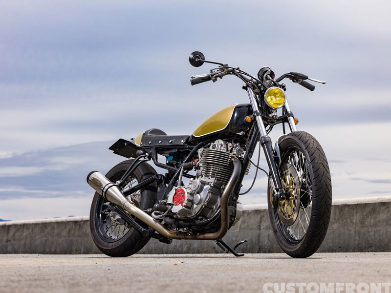 ジャイアンファクトリーのSR400のストリートトラッカー 1997年式・GIAN