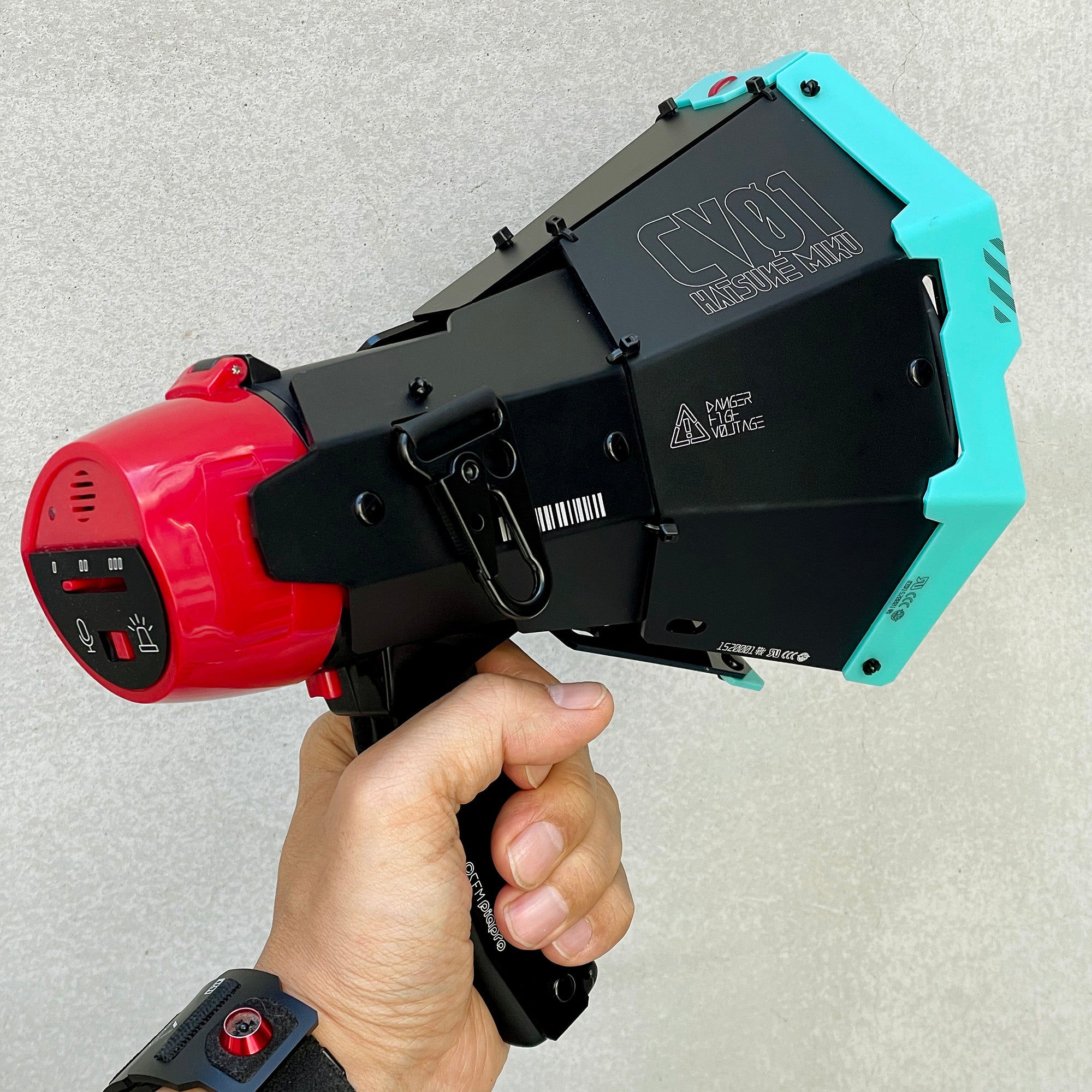 装甲拡声器ユニット 初音ミクモデル – 中央町戦術工芸