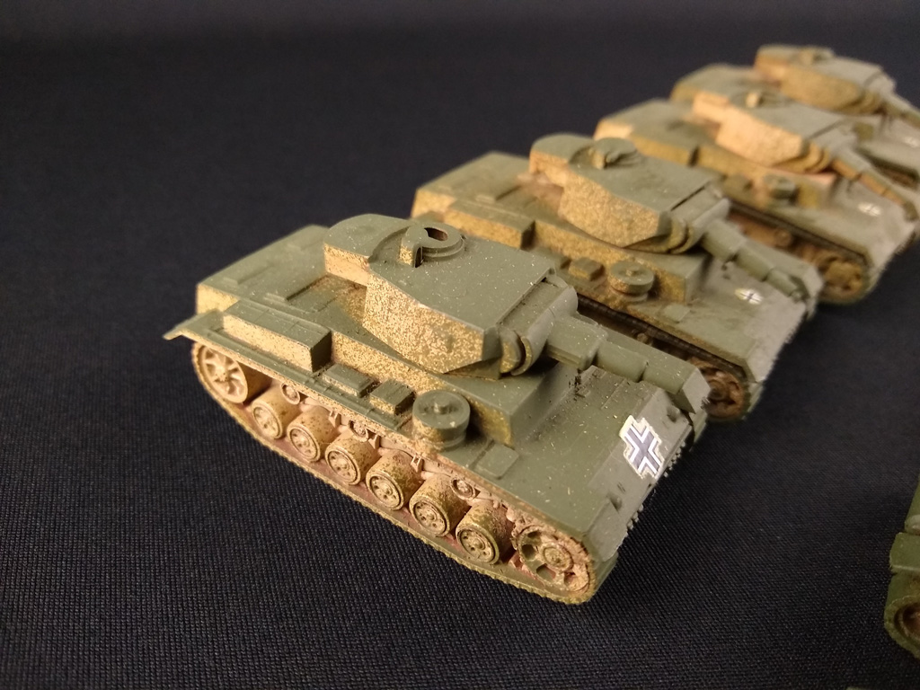 Roco Minitanks Lot — Assorted Units (x12) (ix) – Cyborg One