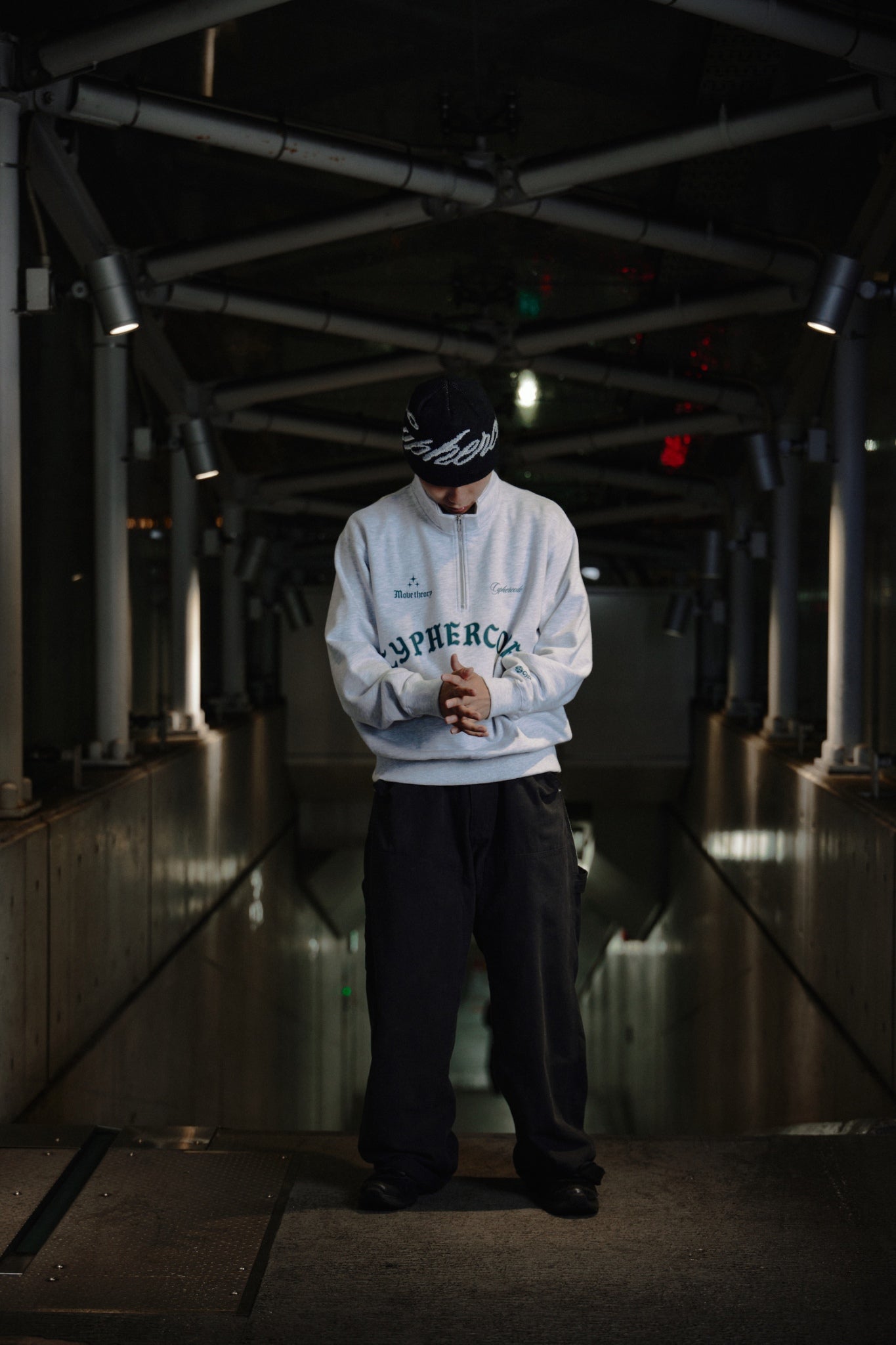 ARCH LOGO HALF ZIP SWEAT – Cyphercode