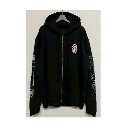 福山雅治が着用している「パーカー」のアイテム紹介