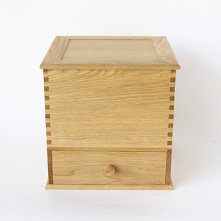 ならの化粧ボックス／倉敷意匠計画室（くらしきいしょうけいかくしつ