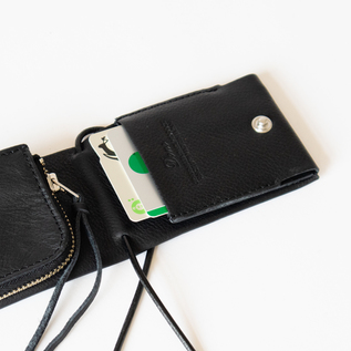 ネックウォレット／Dono（ドーノ）｜愛着を持ってずっと使いたいモノを