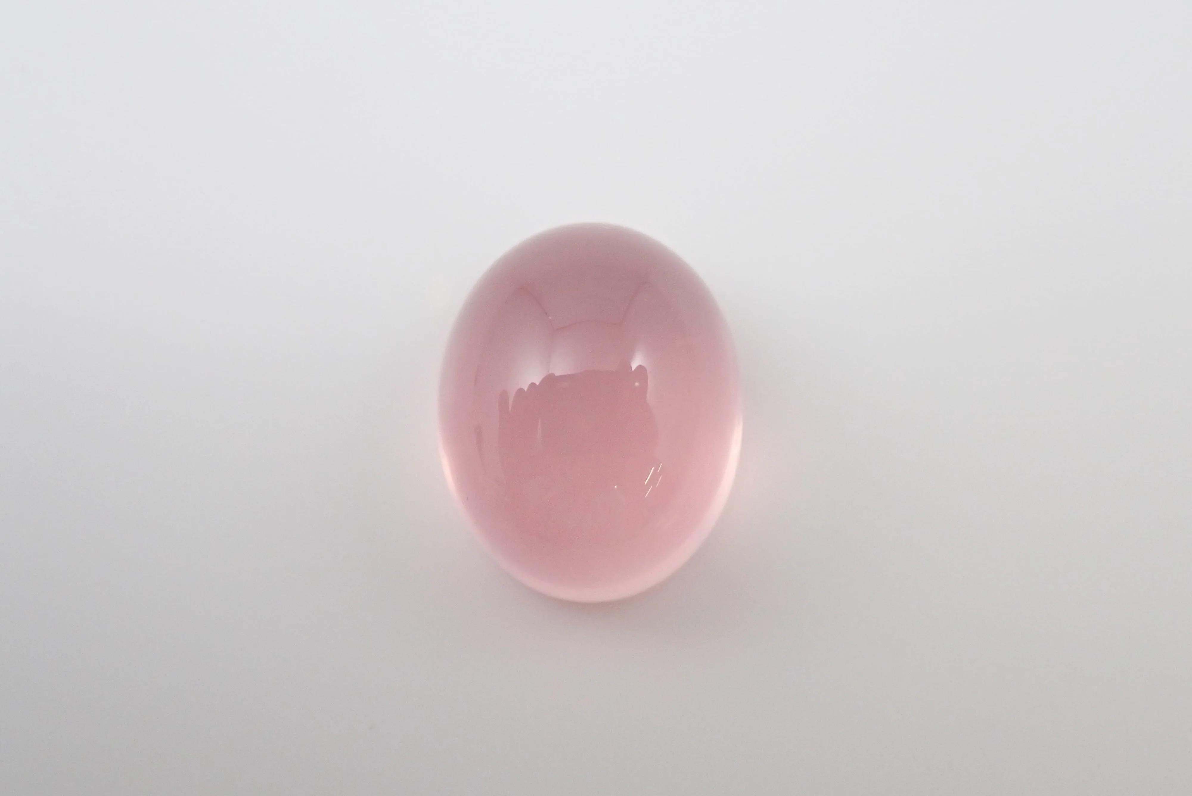 ローズクォーツを徹底解説！特徴や原石の形など | カラッツ Gem Magazine