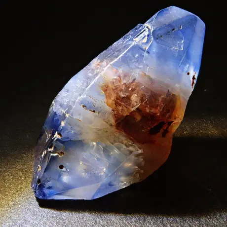 スリランカ産サファイアにも魅力がいっぱい！特徴や見分け方、価値など