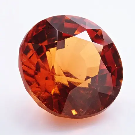 グロッシュラーガーネットとは｜色は？種類は？価値が高いのは