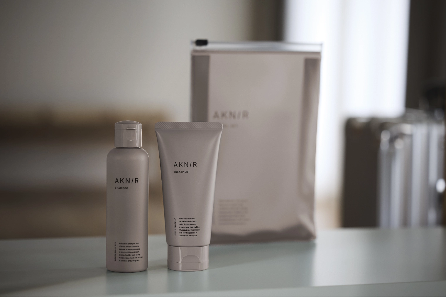 ヘアケアトラベルセット【ローズ×サンダルウッド】｜AKNIR（アクニー