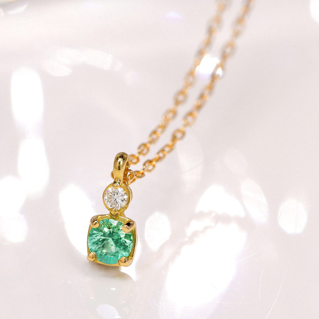 ビズー公式】5月誕生石(エメラルド)×ダイヤモンド K18(18金)/K10(10金
