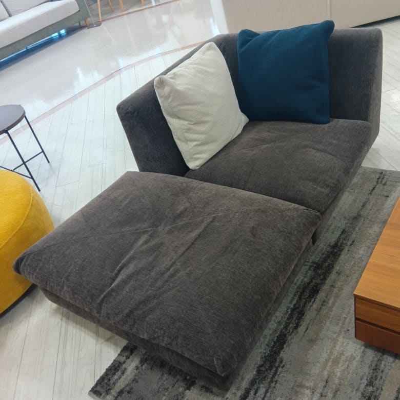 足立小台店 関東一部地域限定 展示特価品】 コーナーソファセット