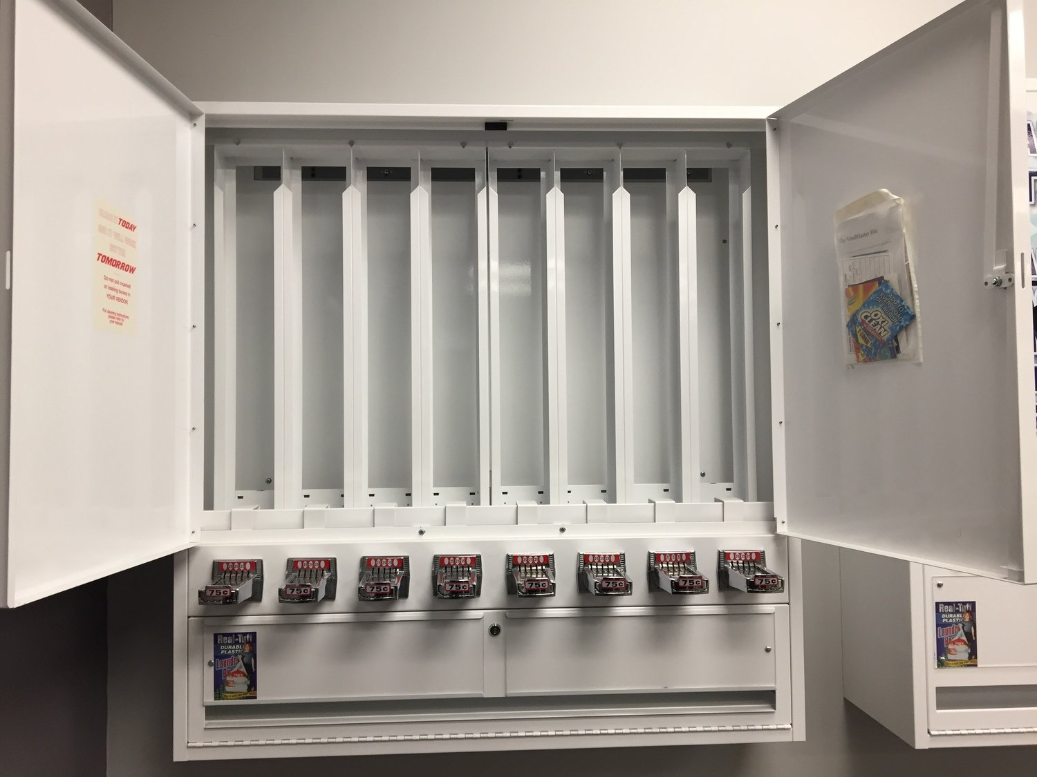 894 8 Column Vend-Rite Soap Vending Machine