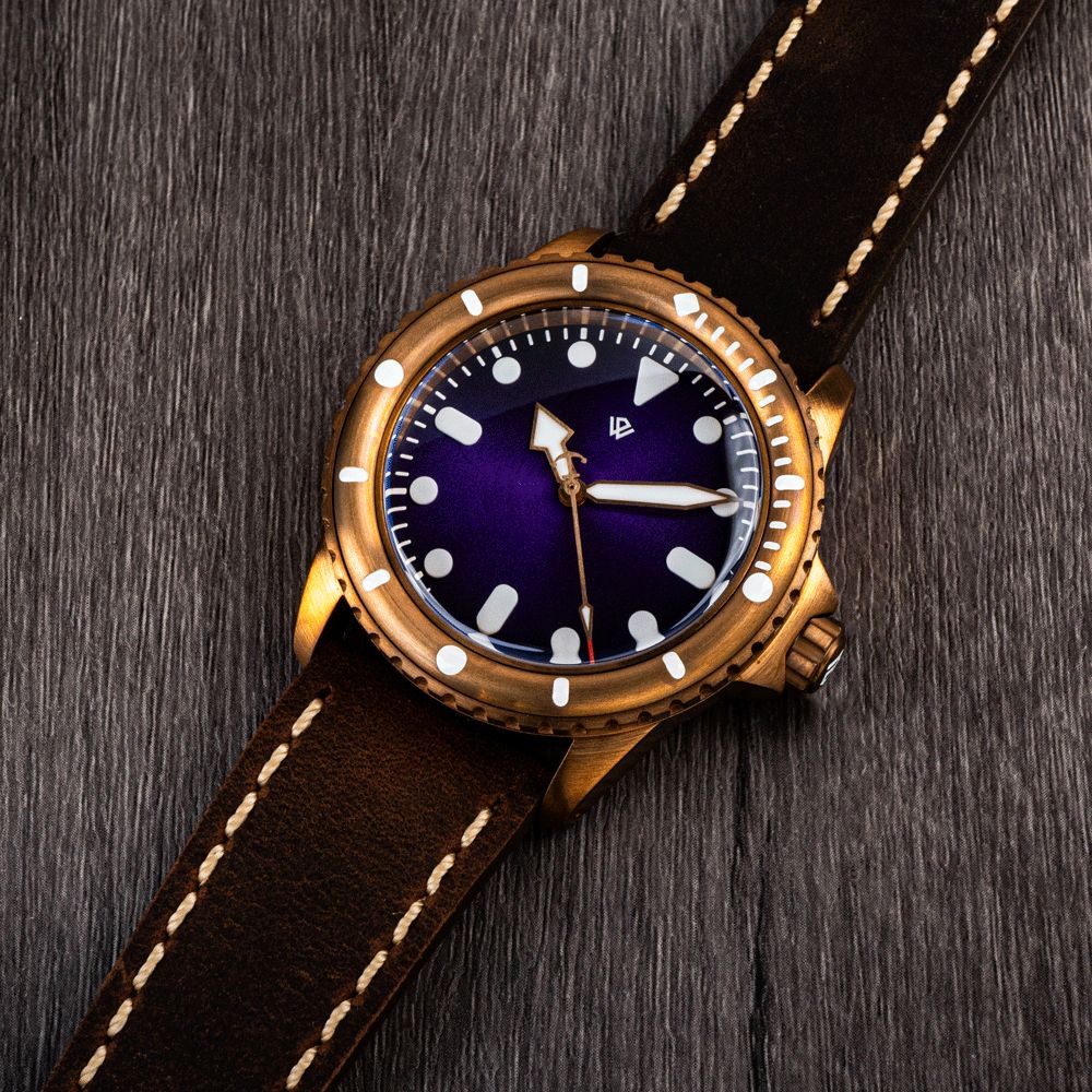 Purple BGW9 — PEARL DIVER 40 mm (NH38A No-date) | WICKED WATCH
