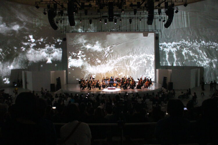 圧巻の演奏を聴かせてくれたピルゼンフィルハーモニー管弦楽団 万博