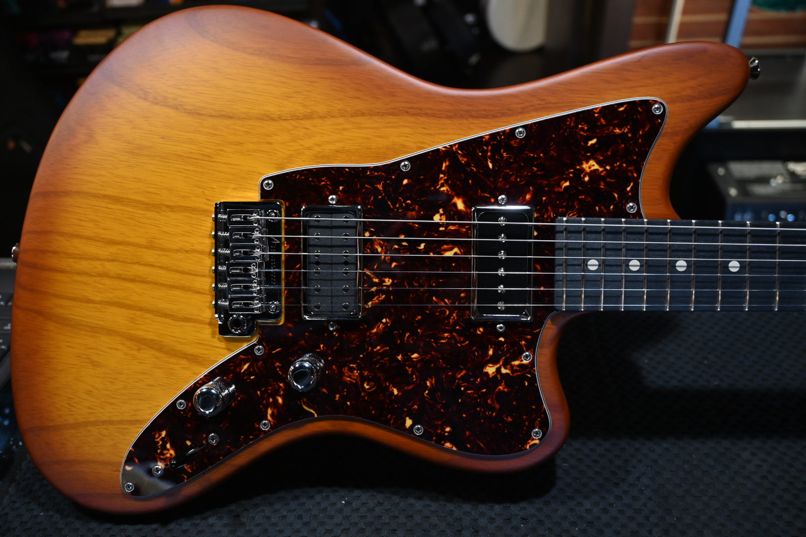 Tom Anderson Raven Classic Satin Honey Burst Guitar 024A