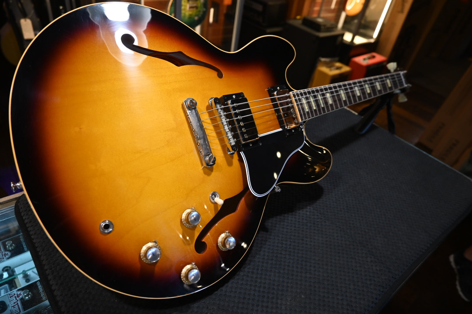 Gibson Custom Shop 1964 ES-335 Reissue VOS Vintage Burst Guitar