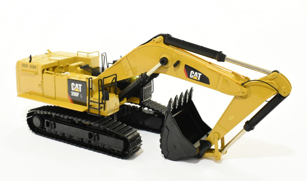 1/50 Cat Caterpillar 390F L Hydraulic Excavator - Dalton's Farm Toys