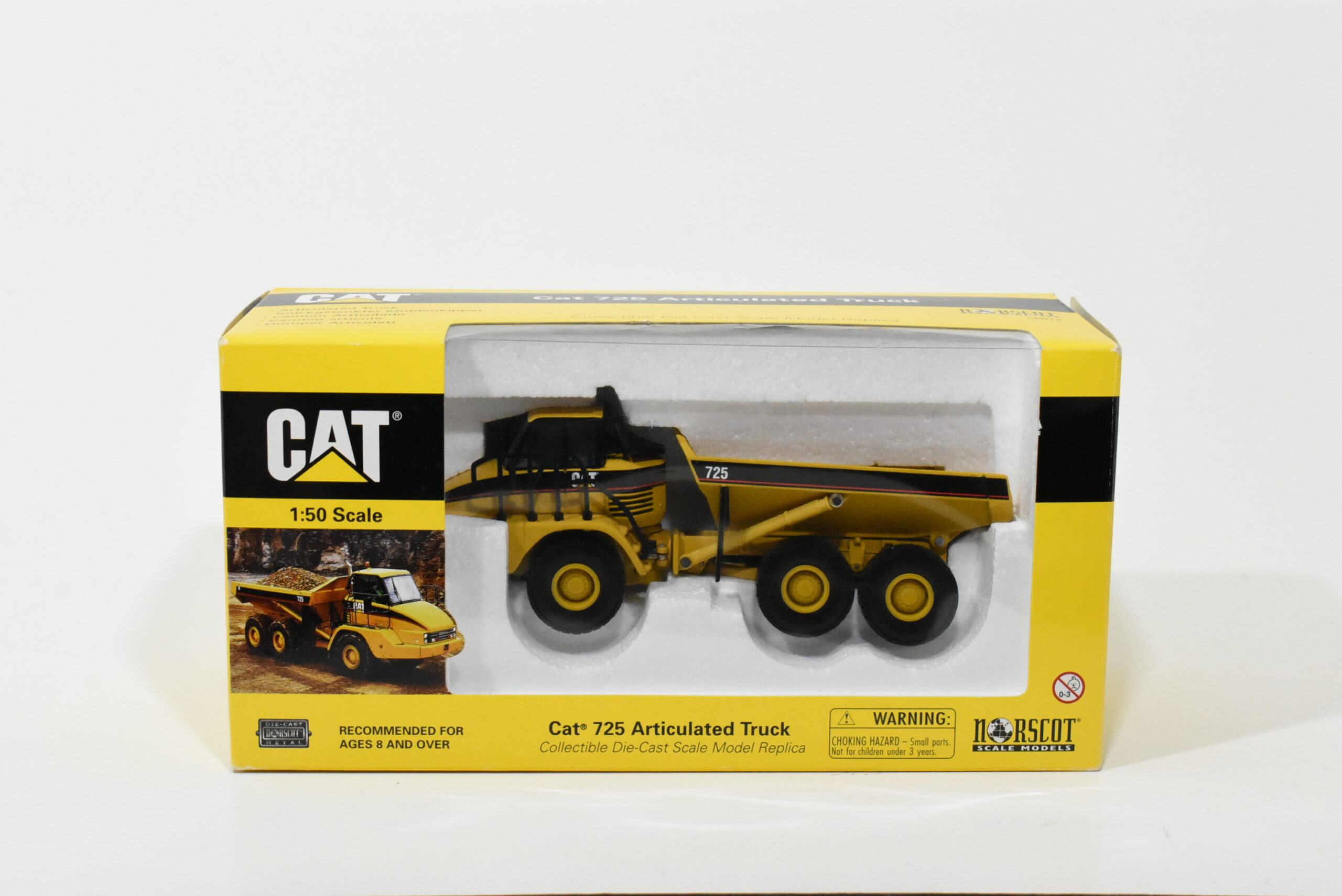 1/50 Cat 725 Articulated Dump Truck - Dalton's Farm Toys
