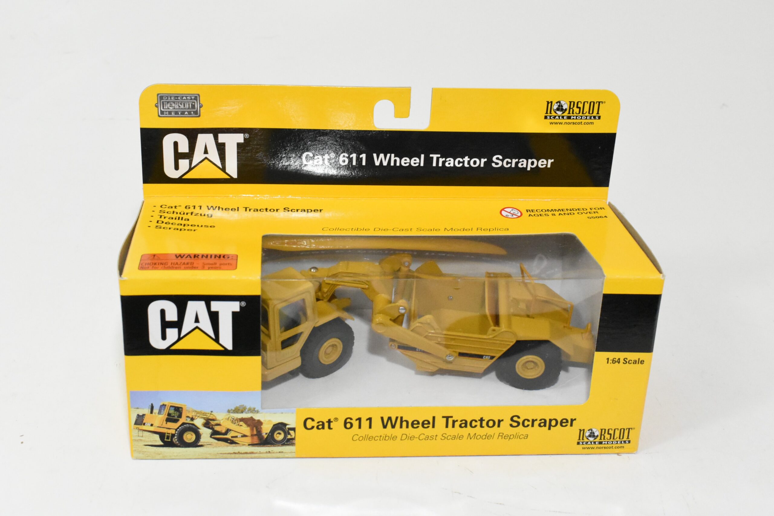 1/64 Caterpillar 611 Elevating Scraper - Dalton's Farm Toys