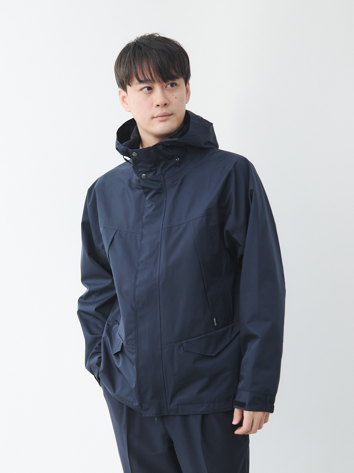 超高密度ナイロンのウォータープルーフマウンテンパーカー/ネイビー