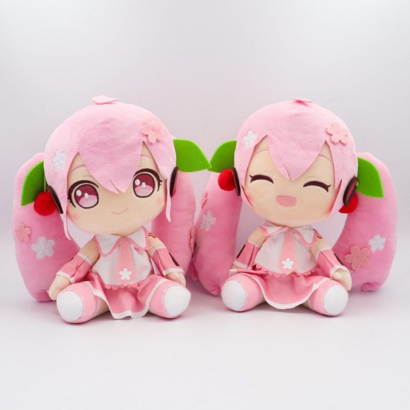 初音ミク・ガーリーimageぬいぐるみマスコットと桜ミク・BIGぬいぐるみ