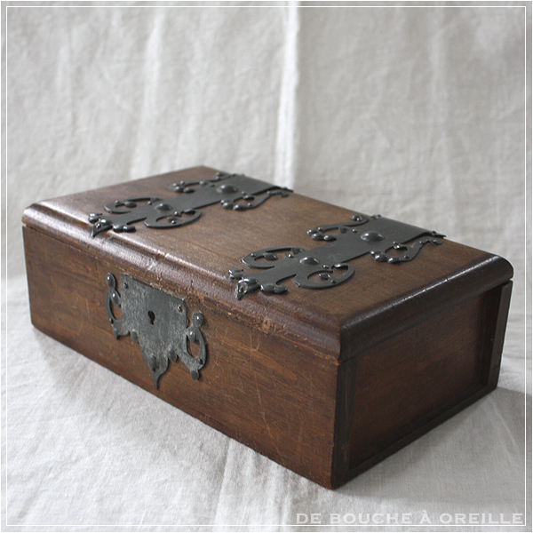 オールドバカラ アンティーク DE BOUCHE A OREILLE / coffret au