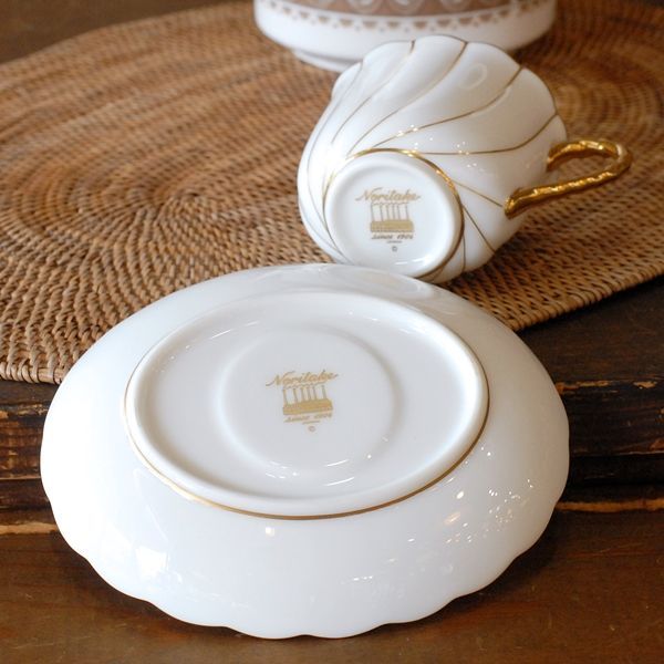 ノリタケ ダイヤモンドコレクション オーバルカップ＆ソーサー 未使用