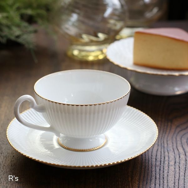 ノリタケ ダイヤモンドコレクション ティーカップ＆ソーサー 金彩入り