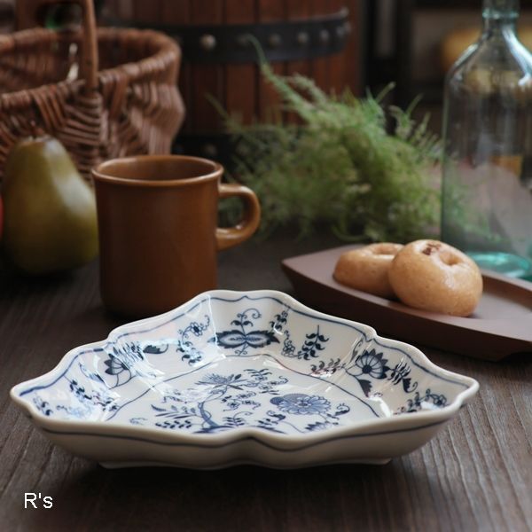 Blue Danube ブルーダニューブ トライアングルプレート 三角形おつまみ