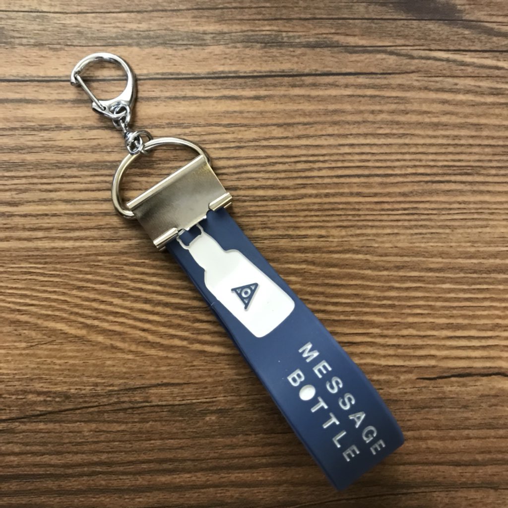 100均グッズを使ったラバーバンドのキーホルダーの作り方。 | Global“T