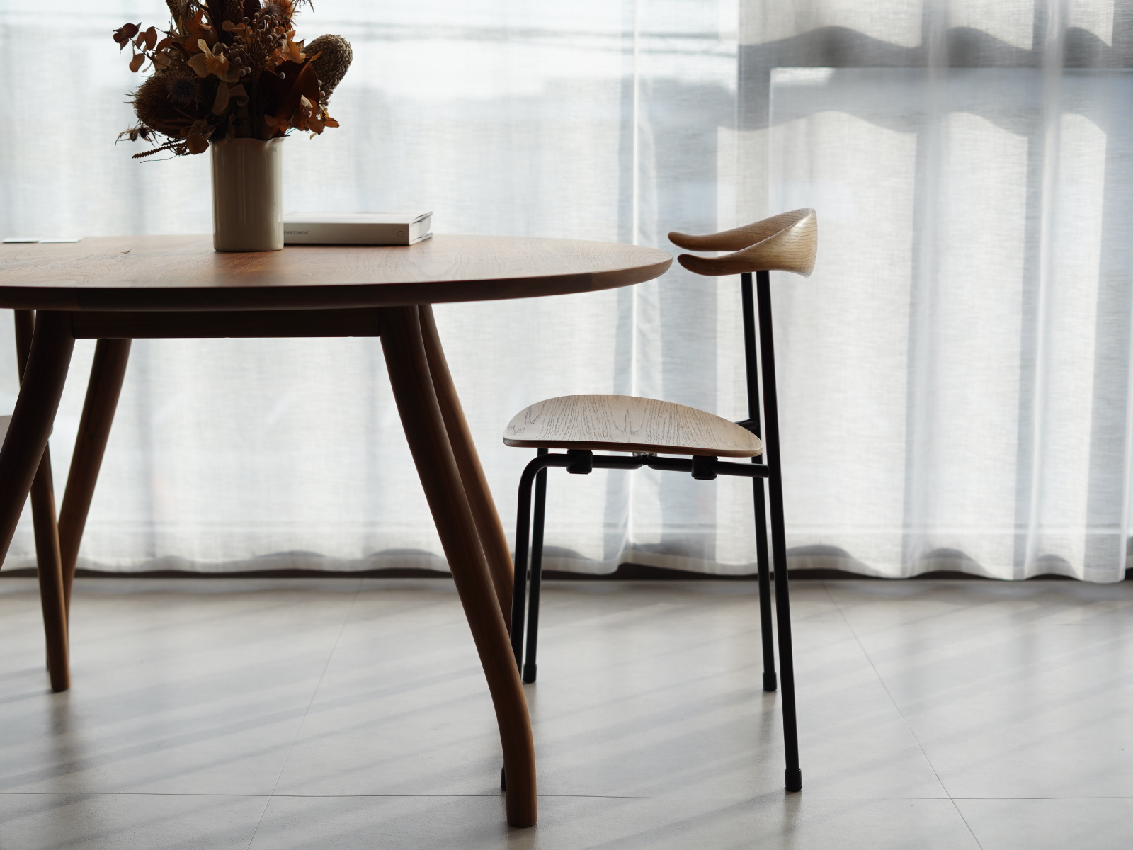CH88T オーク オイルフィニッシュ ブラックフレーム CARL HANSEN & SON