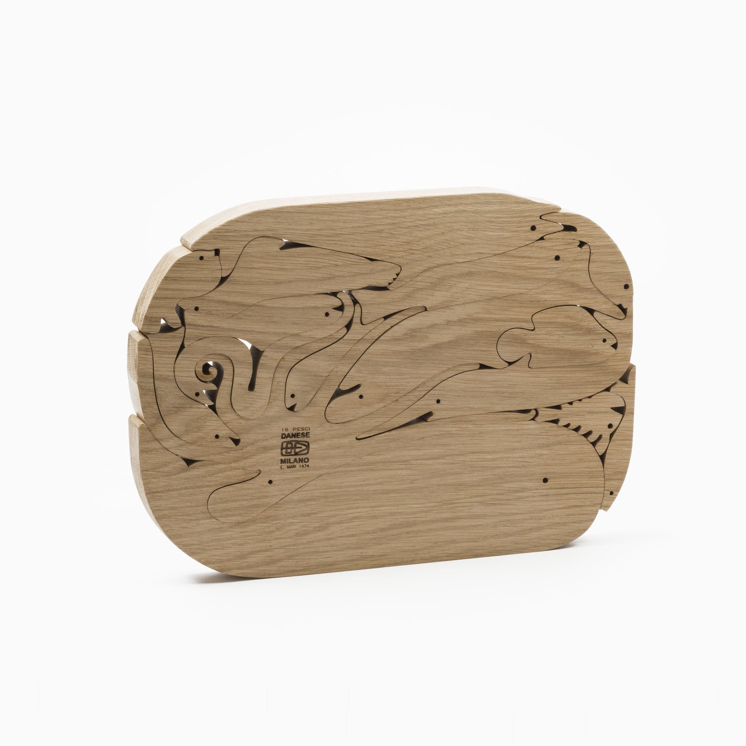 Wooden Puzzle 16 PESCI by Enzo Mari - Limited Edition. Shop on