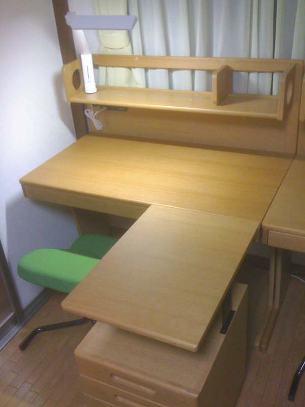 皇室献上モデルで有名な「浜本工芸」の学習机 | 学習机評論家のオススメ