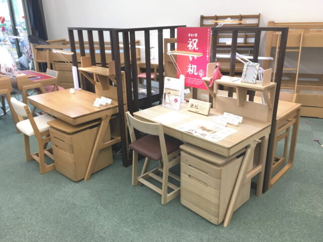 浜本工芸2020新作デスクを見てきました→「令和プレミアム」に仰天