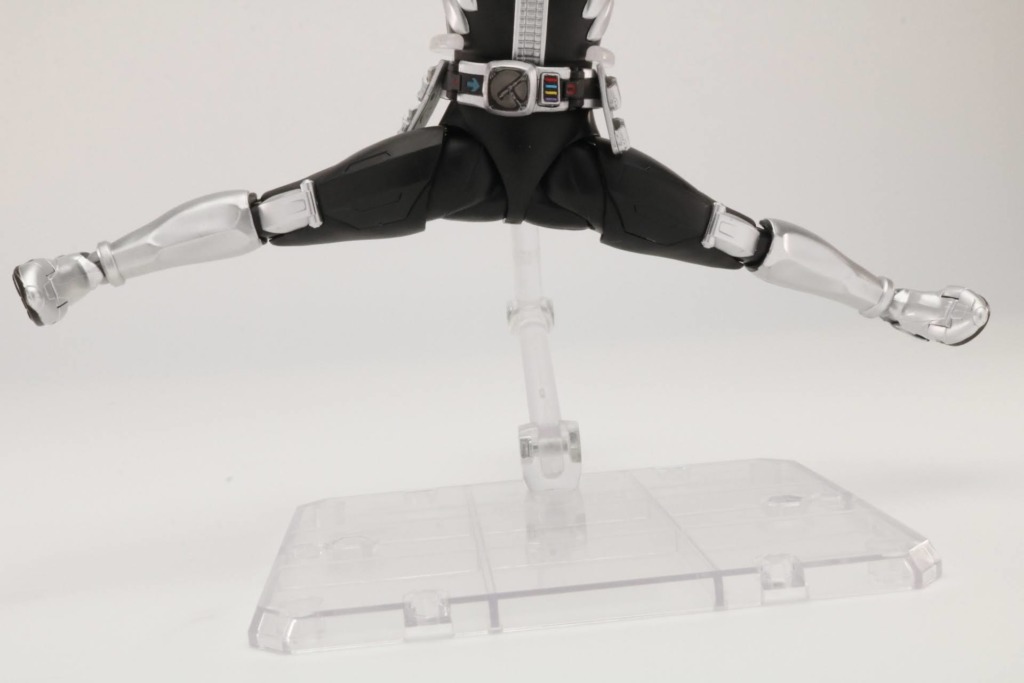 S.H.Figuarts（真骨彫製法）仮面ライダー電王 プラットフォーム