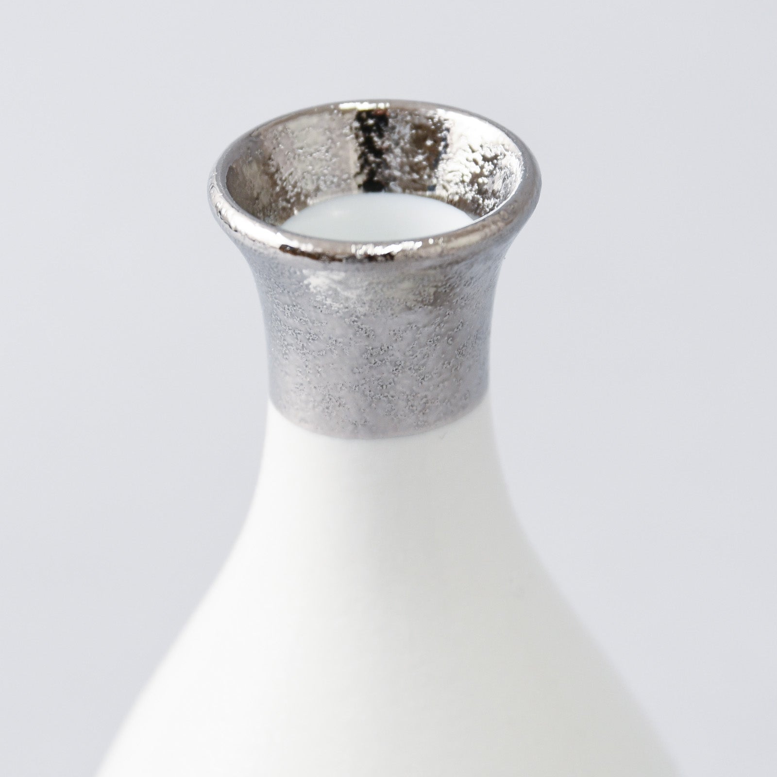 陶悦窯】白マット銀塗 徳利