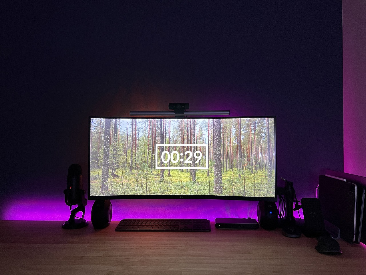 Philips Hueライトリボンプラスで空間革命！スマートライトで