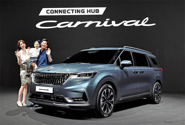 6年ぶりモデルチェンジのKIA「カーニバル」、発売半月で3万