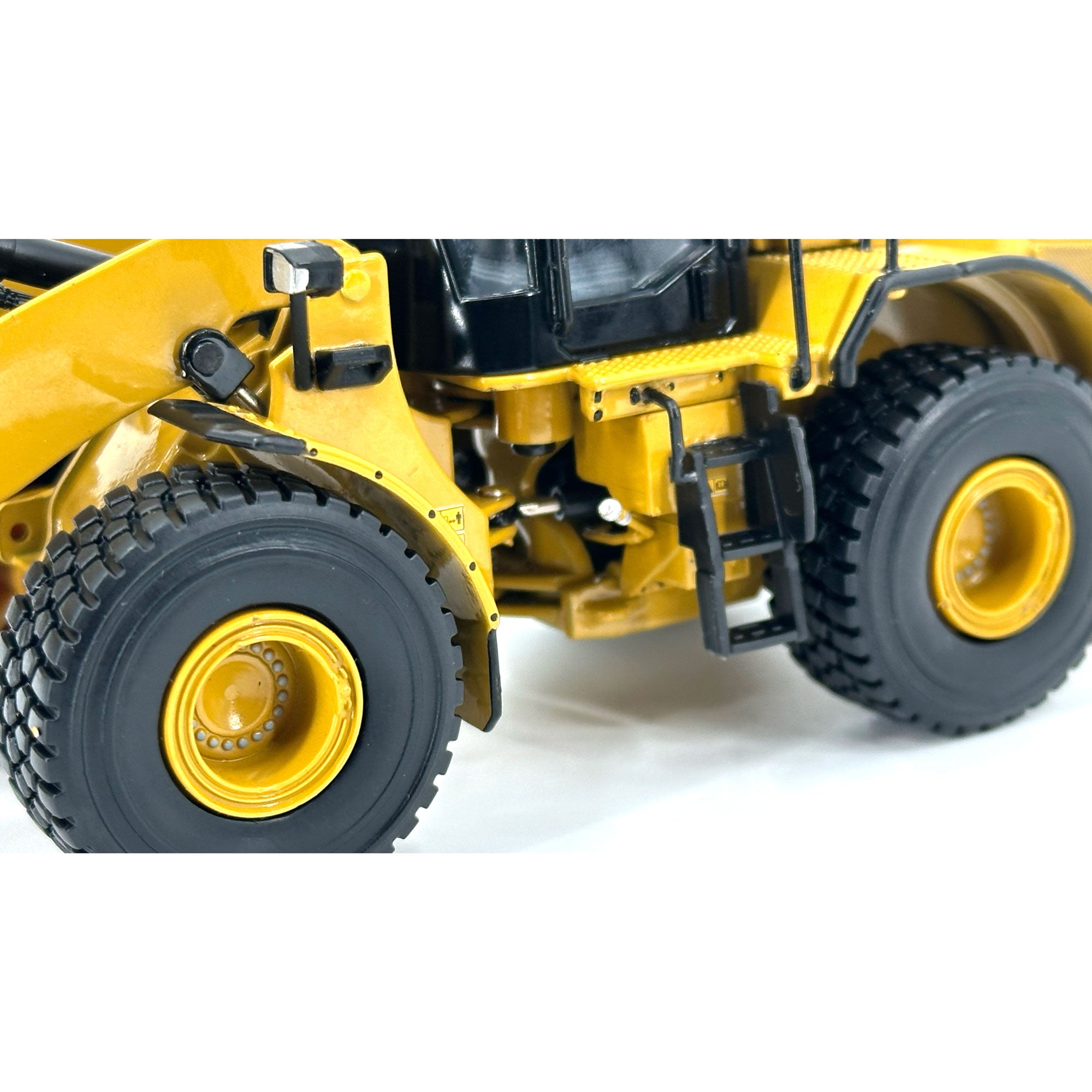 Diecast Masters 85770 Cat 950 Wheel Loader 1:50 – DieCastEurope
