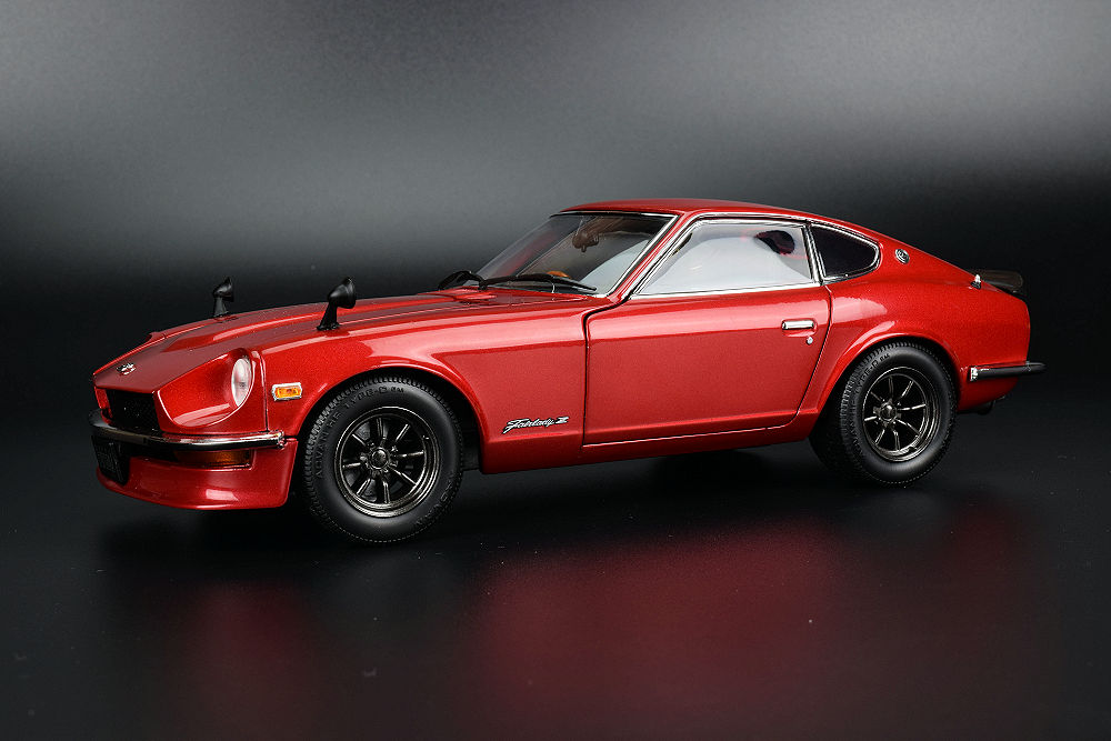 REVIEW: Kyosho Nissan Fairlady Z (S30) 1970 • DiecastSociety.com