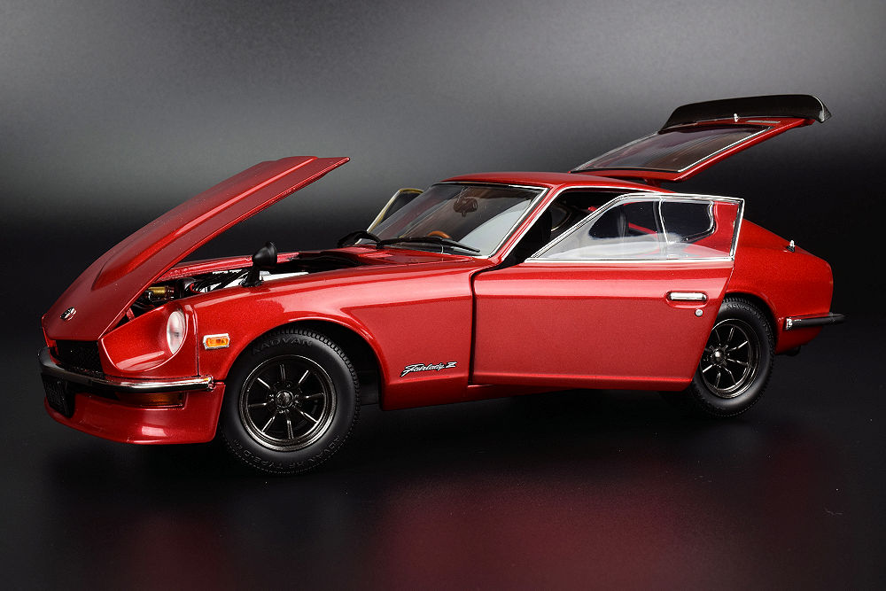 REVIEW: Kyosho Nissan Fairlady Z (S30) 1970 • DiecastSociety.com