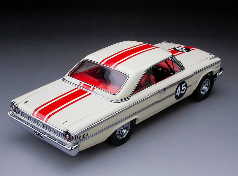 Sun Star 1963 Ford Galaxie 500/XL #45 Jack Sears Winner