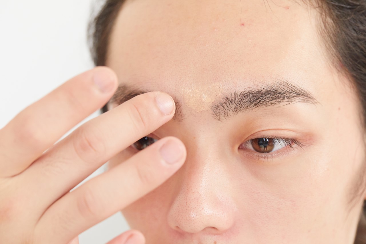 青髭、ニキビ、肌の赤みを隠すメンズメイク術を伝授！ | Dig-it